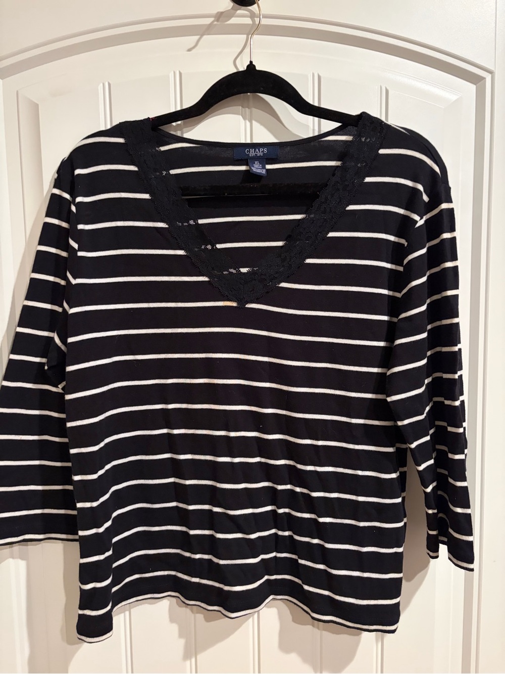Chaps Black & White Striped V-Neck Long Sleeve Top with Lace Trim